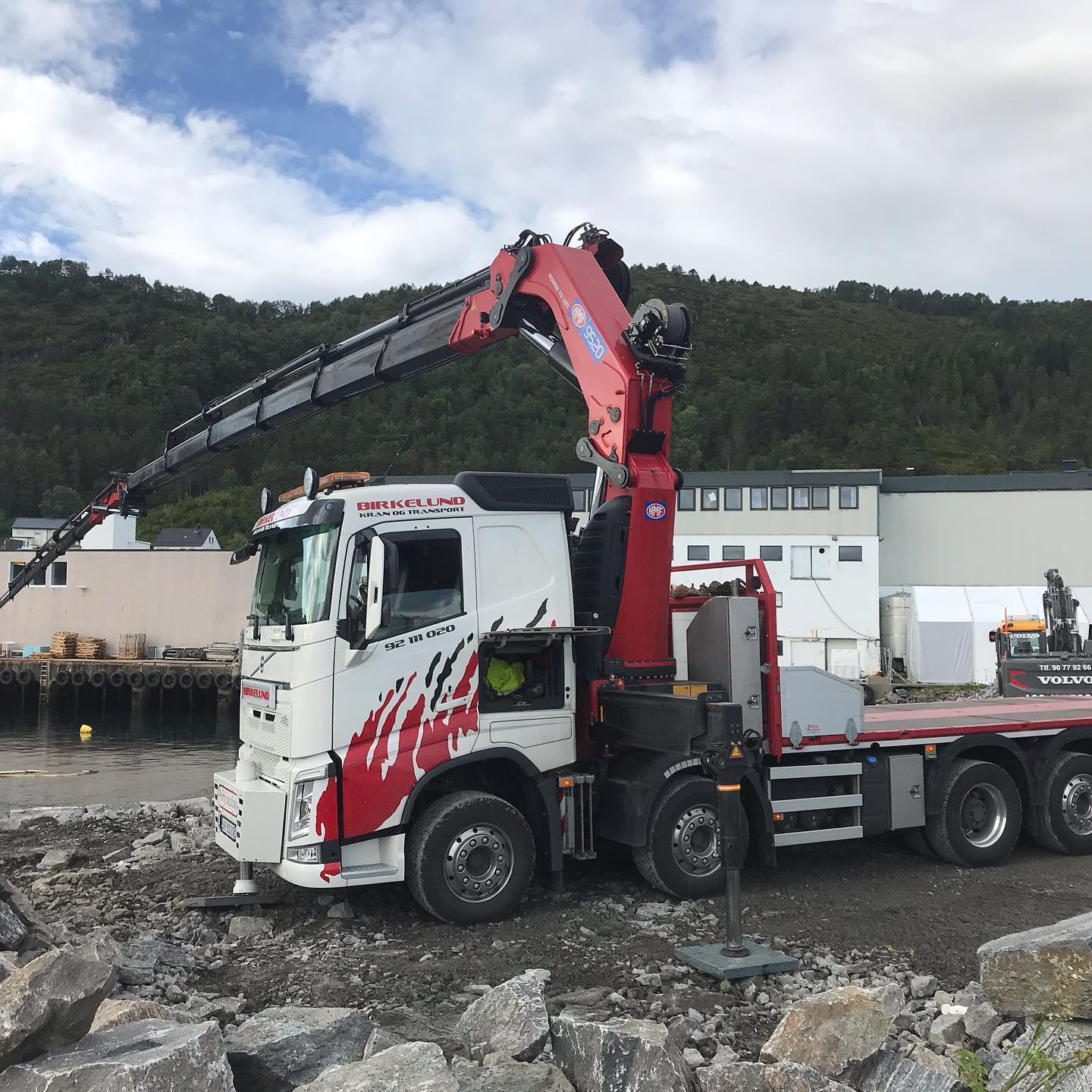 Stærk 95 ton meter optimeret knækarmskran